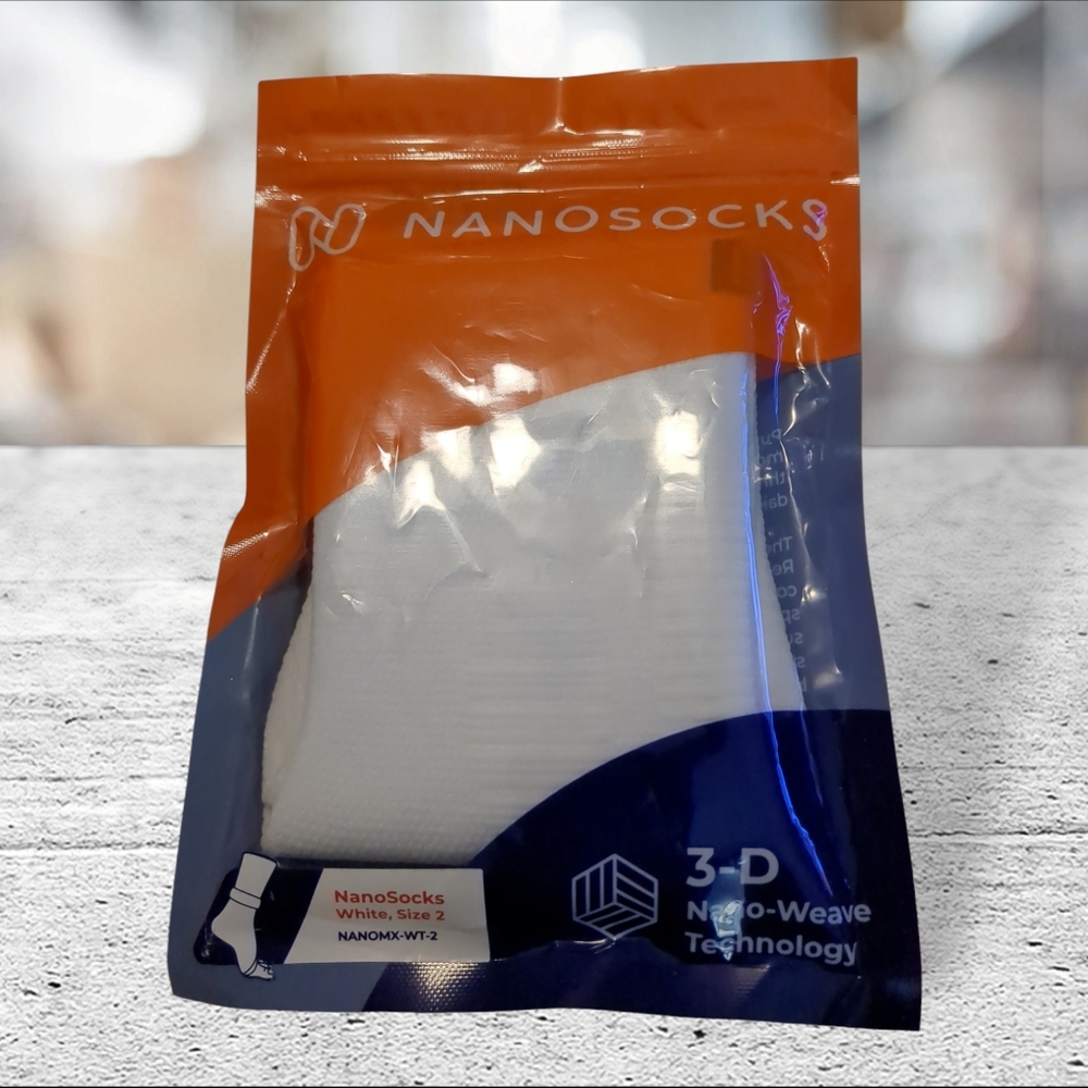 Nano socks white size 2